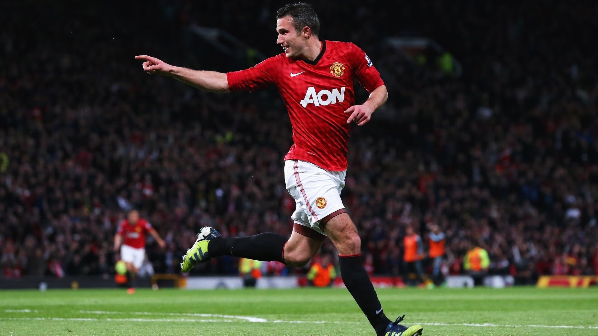 JDG加强选手团队协作能力专项训练